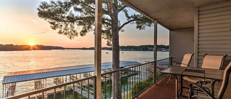 Apartment (2 Bedrooms) | Front of property