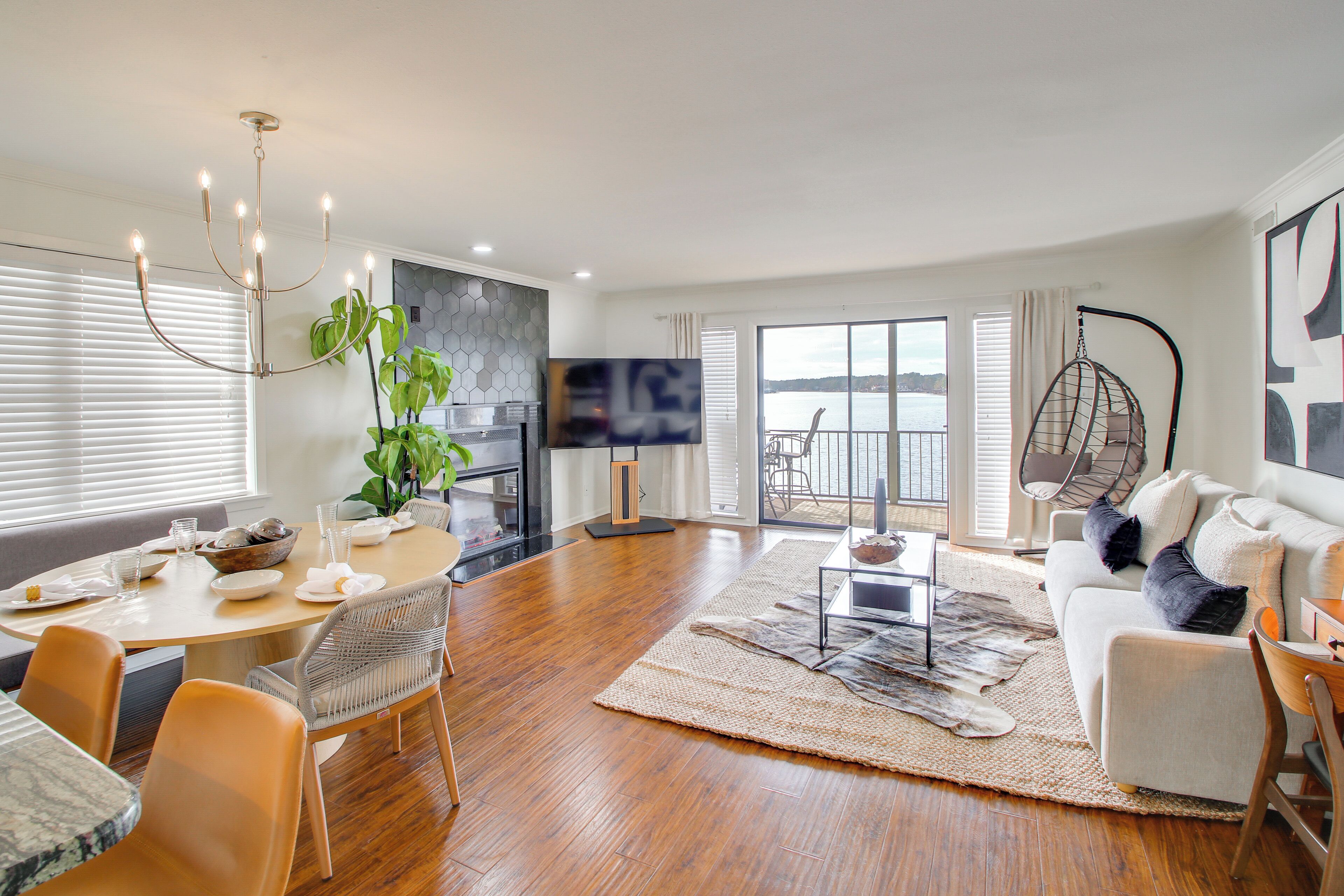 Apartment (2 Bedrooms) | Front of property