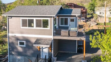 Cottage (2 Bedrooms) | Interior