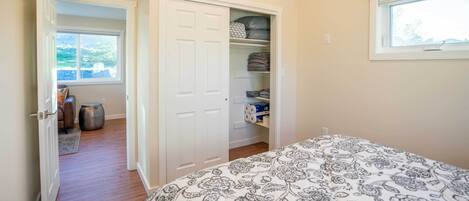 Cottage (2 Bedrooms) | Interior