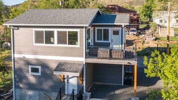 Cottage (2 Bedrooms) | Interior