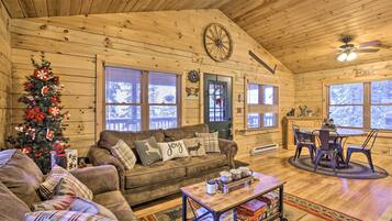 House (1 Bedroom) | Interior