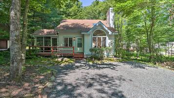 平房 (3 Bedrooms) | 住宿正面