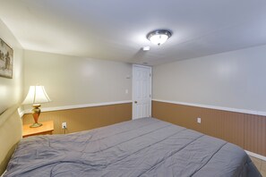 Apartment (2 Bedrooms) | Interior - Seaside Heights Apt < 2 Blocks to Boardwalk! (Seaside Heights)