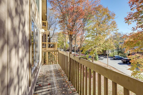 Apartment (3 Bedrooms) | Interior - < 1/2 Mi to Sugar Mountain Resort: Cozy Condo! (Banner Elk)