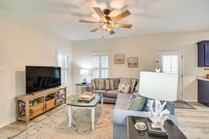 House (3 Bedrooms) | Interior - Coastal Gulf Shores Getaway - Near the Beaches! (Gulf Shores)