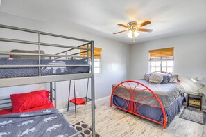 2 bedrooms, bed sheets