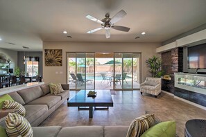 House (4 Bedrooms) | Interior