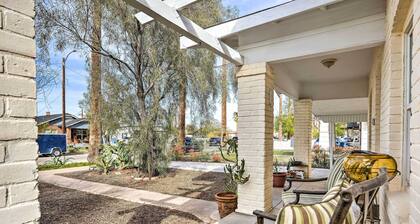 Annies Green Bungalow: 2 Mi to Downtown Phoenix!