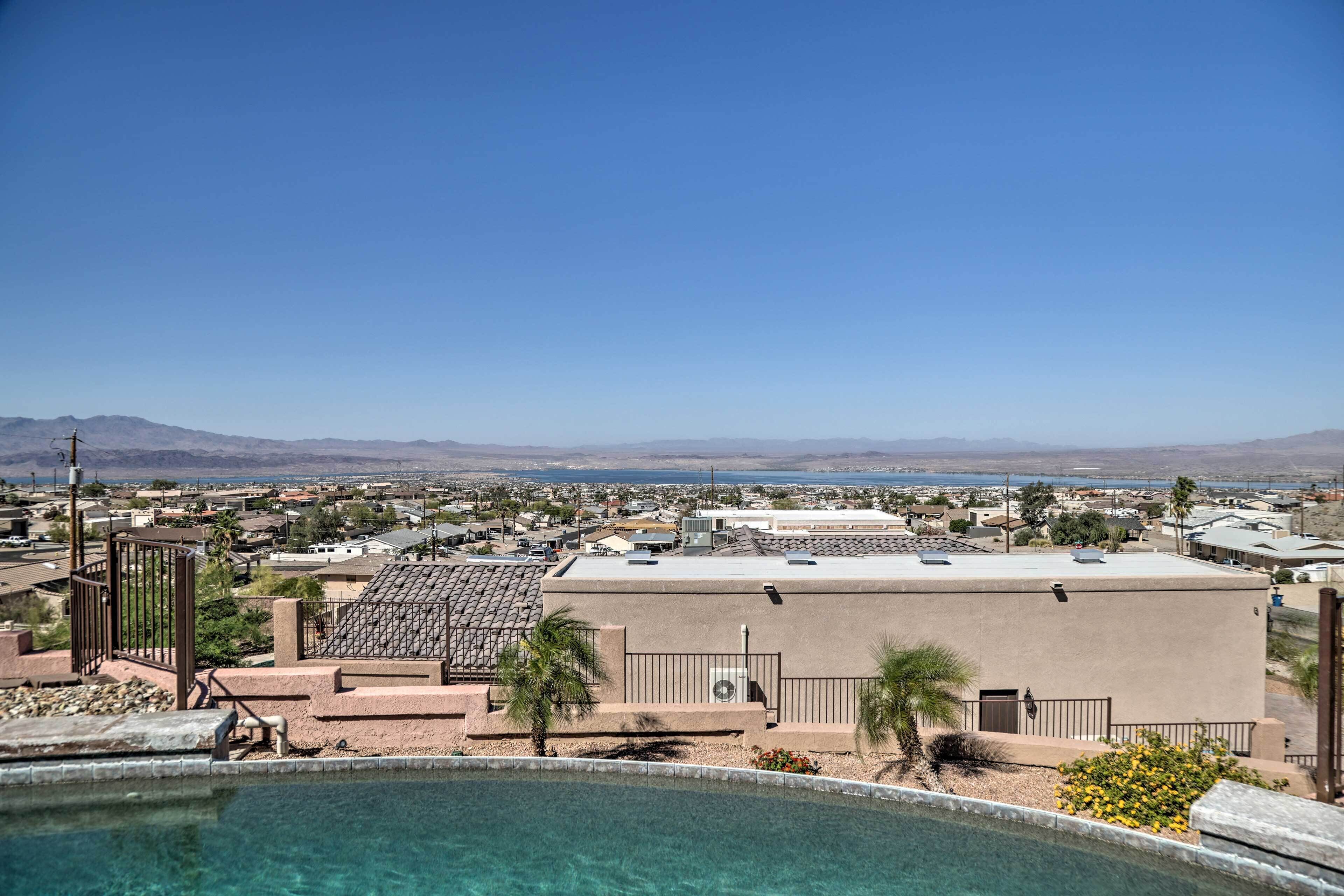 House (5 Bedrooms) | Interior