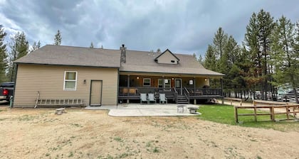 La Pine Hideaway Near Deschutes National Forest!