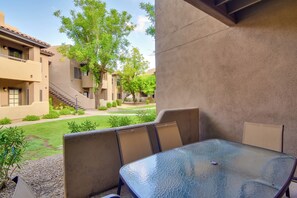 Apartamento (2 Bedrooms) | Parte interna