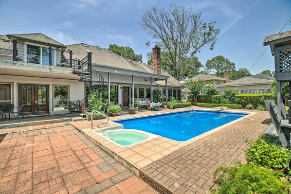 حمّام سباحة خارجي