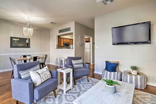 Modern Afton Townhome - Walk to Grand Lake!