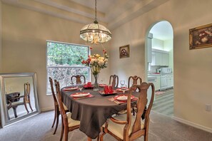 Interior - 2 Mi to Golfing: Luxe House w/ Lanai + Pool (Lecanto)