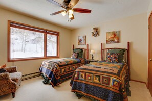 Interior - Eclectic Eagle-vail Condo: 2 Miles to Beaver Creek (Avon)