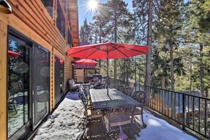 House (2 Bedrooms) | Interior - Luxury Mountain Cabin w/ Furnished Deck + Views! (Mount Lemmon)