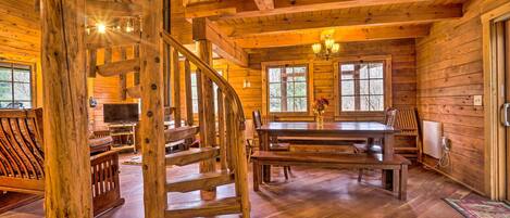 House (4 Bedrooms) | Interior