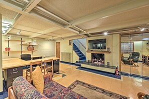 House (4 Bedrooms) | Interior - Riverfront Retreat ~ 4 Mi to Downtown Milwaukee! (Milwaukee)