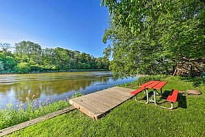 House (4 Bedrooms) | Interior - Riverfront Retreat ~ 4 Mi to Downtown Milwaukee! (Milwaukee)