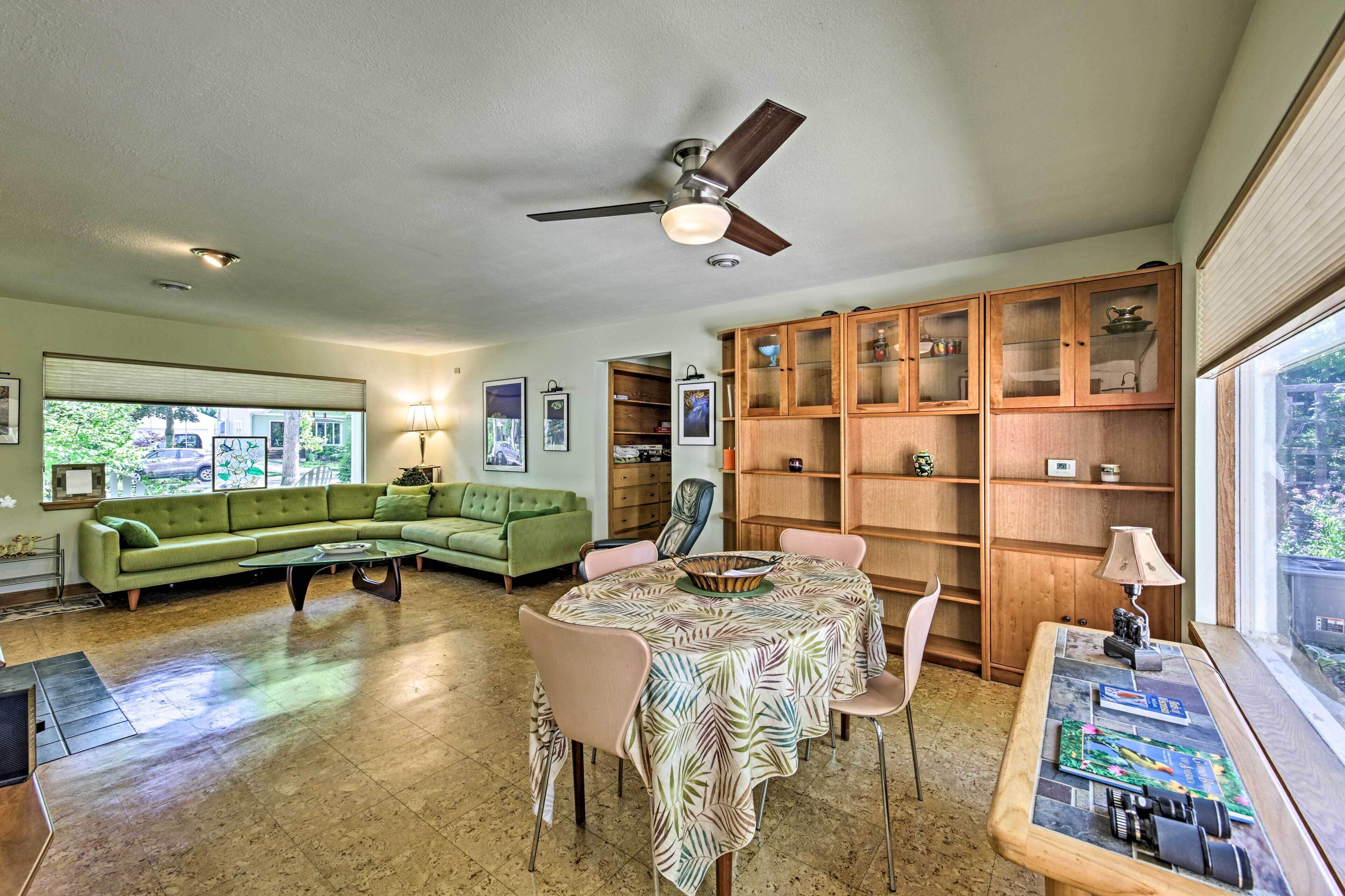 House (4 Bedrooms) | Interior