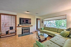 House (4 Bedrooms) | Interior - Riverfront Retreat ~ 4 Mi to Downtown Milwaukee! (Milwaukee)