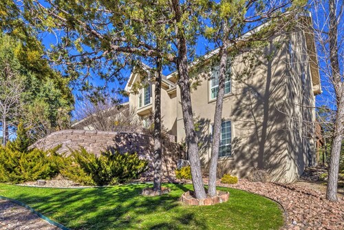 Hot Tub & Deck: Family Ruidoso Retreat!