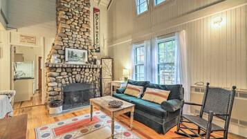 House (3 Bedrooms) | Front of property