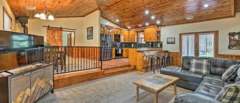 House (3 Bedrooms) | Interior