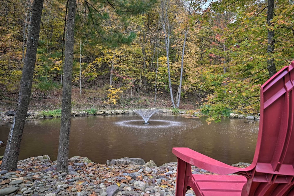1 Mi to Raystown Lake: Bill Pickett Ranch Apt - Shirleysburg, PA