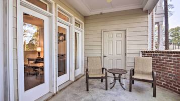 Apartment (1 Bedroom) | Interior