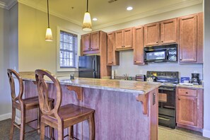 Apartment (1 Bedroom) | Interior - Anderson Creek Resort Condo on Golf Course w/ Pool (Spring Lake)