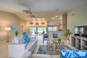 House (3 Bedrooms) | Interior