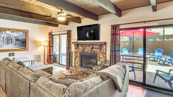 Apartment (3 Bedrooms) | Front of property