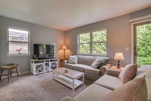 Apartment (3 Bedrooms) | Front of property - Harbor Springs Winter Retreat ~ 6 Mi to Skiing! (Harbor Springs)