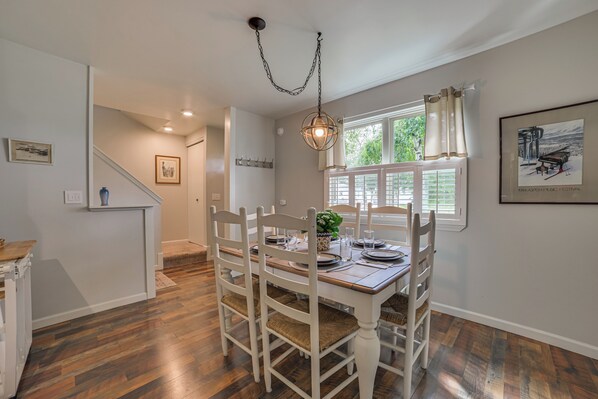 Apartment (3 Bedrooms) | Interior - Harbor Springs Winter Retreat ~ 6 Mi to Skiing! (Harbor Springs)