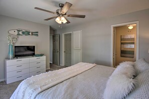 House (4 Bedrooms) | Interior - Idyllic Afton Getaway w/ Dock & Grand Lake Access! (Afton)