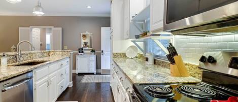 Cottage (2 Bedrooms) | Interior