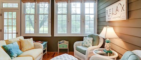 Cottage (2 Bedrooms) | Interior