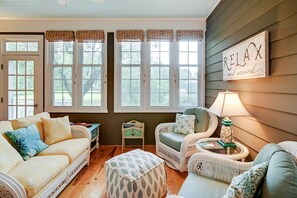 Cottage (2 Bedrooms) | Interior