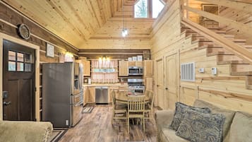 House (1 Bedroom) | Interior