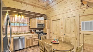 House (1 Bedroom) | Interior