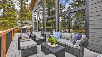 ุงูู
ูุดุฃุฉ ู
ู ุงูุฏุงุฎู