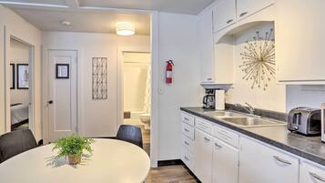 Apartment (1 Bedroom) | Interior