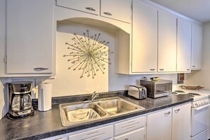 Apartment (1 Bedroom) | Interior