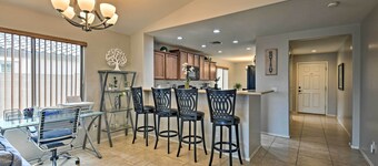 西鳳凰城徒步美食與高爾夫度假屋