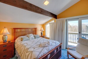 Interior - Bromley Mountain Escape w/ 2 Balconies: Hike & Ski (Peru)