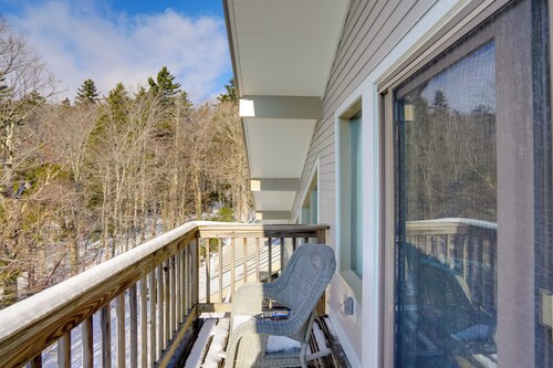 Bromley Mountain Escape w/ 2 Balconies: Hike & Ski