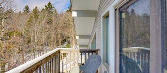 Bromley Mountain Escape w/ 2 Balconies: Hike & Ski