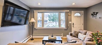 Charming Rocky Point Home ~ 1 Mi to Beach!